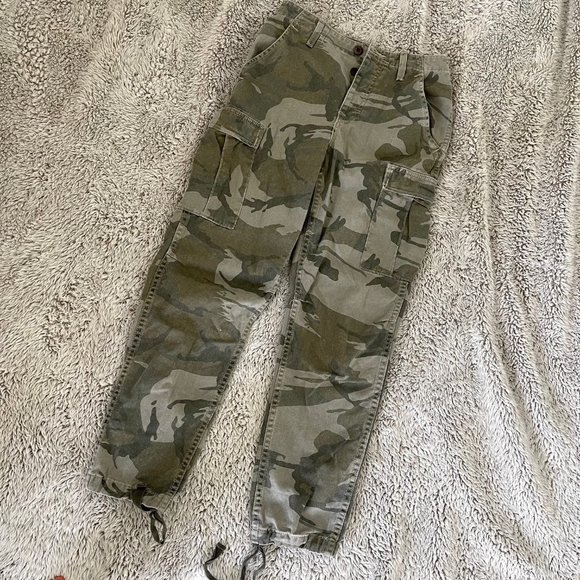 GRLFRND Maxwell Cargo Camo Pants - 24 - Picture 5 of 8